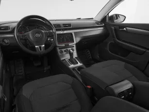 Volkswagen  8