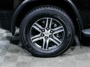 Toyota  6