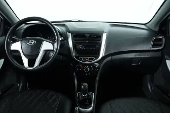 Hyundai  10