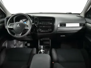 Mitsubishi  7