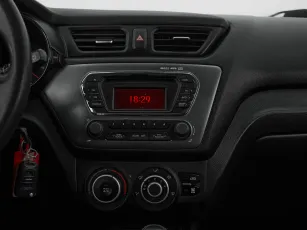 Kia  13