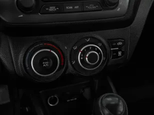 Kia  14