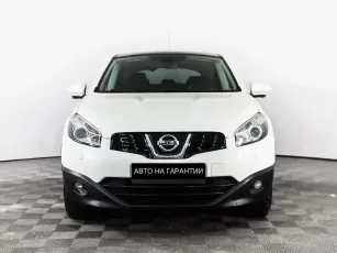 Nissan  2