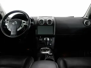 Nissan  8