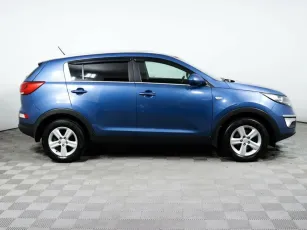 Kia  4