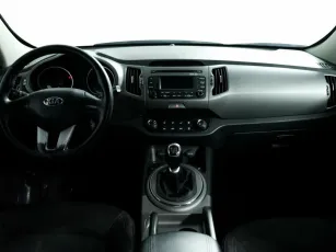Kia  8