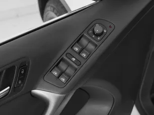Volkswagen  12