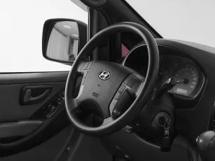 Hyundai  10