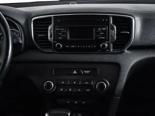Kia  11
