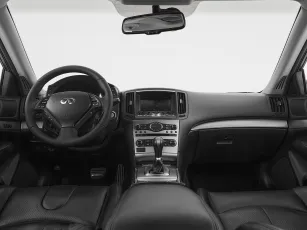 Infiniti  8