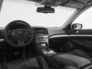 Infiniti  9