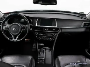 Kia  8