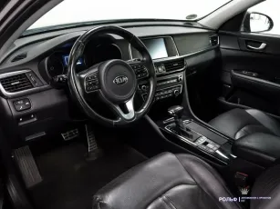 Kia  9