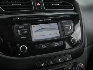 Kia  15