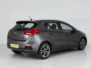 Kia  6