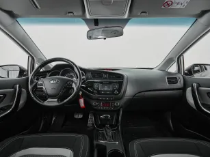 Kia  8