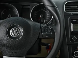 Volkswagen  12