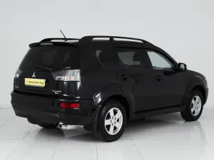 Mitsubishi  6