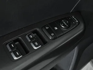 Kia  13