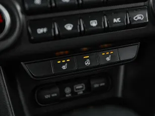 Kia  17