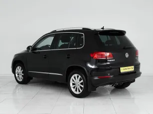 Volkswagen  4