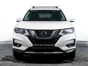 Nissan  2
