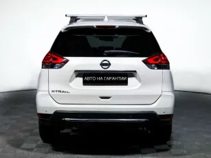 Nissan  4