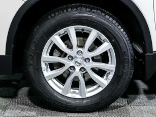 Nissan  5