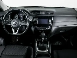 Nissan  8