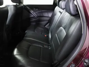 Nissan  12
