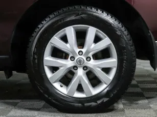 Nissan  5