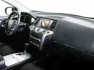 Nissan  6