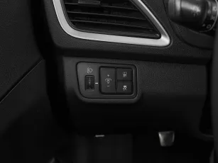 Hyundai  11