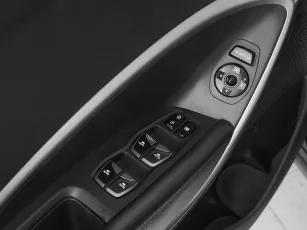 Hyundai  13