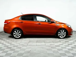 Kia  4