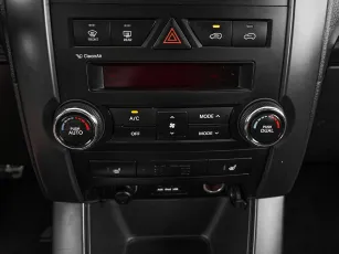 Kia  16