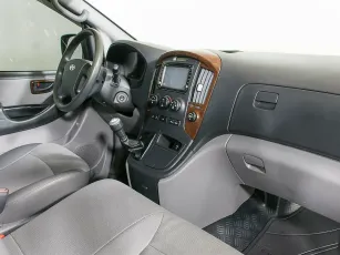 Hyundai  10