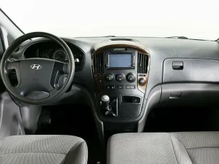 Hyundai  11