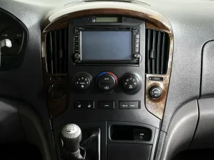 Hyundai  13