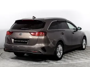 Kia  3