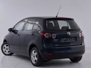 Volkswagen  4