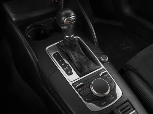 Audi  17
