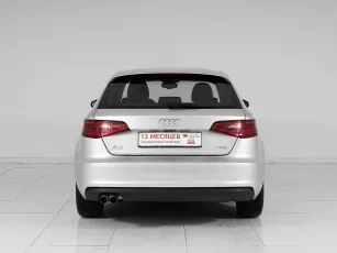 Audi  5