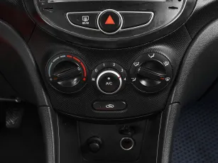 Hyundai  13