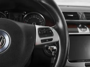Volkswagen  12