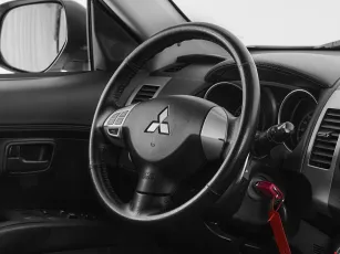 Mitsubishi  10