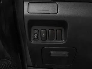 Mitsubishi  12