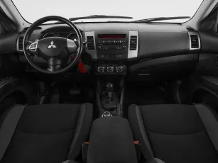 Mitsubishi  9