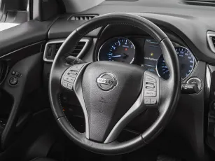 Nissan  10