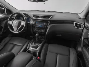 Nissan  9